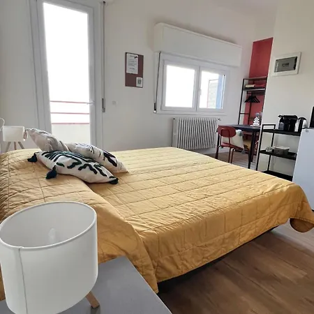 The Balcony On The 2 Apartmán *